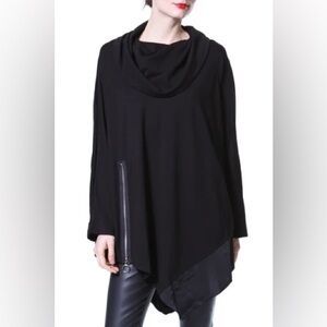 Madonna & Co Zip Trim Black Tunic
